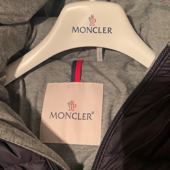Moncler snow jack for sell - Picture 5 of 5